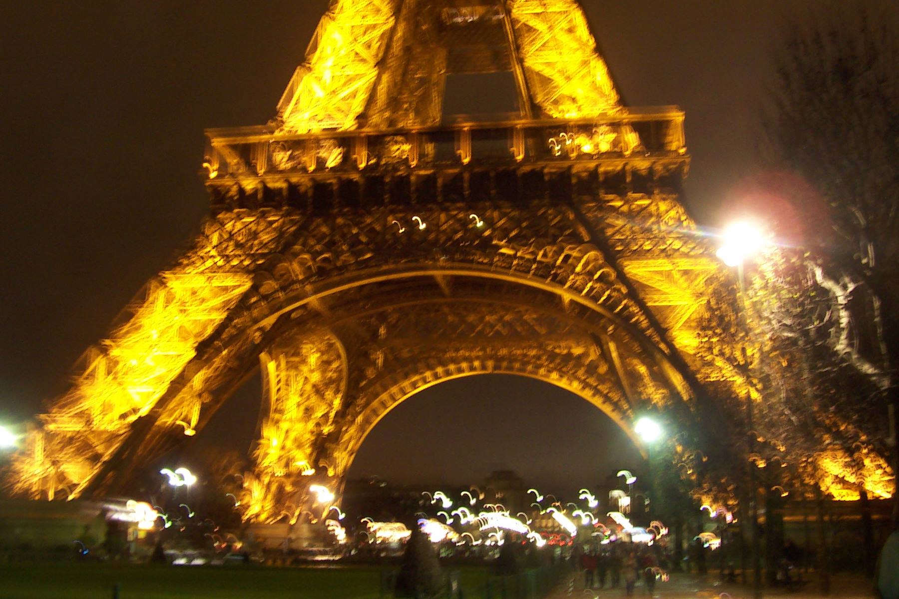 TOUR EIFFEL DI NOTTE