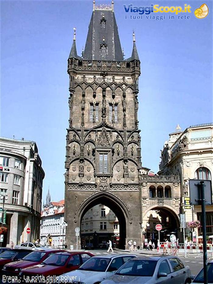 Praga - La Porta delle Polveri