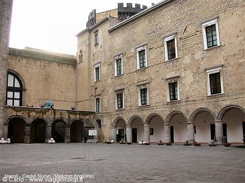 Napoli - Castel Nuovo (Maschio Angioino)