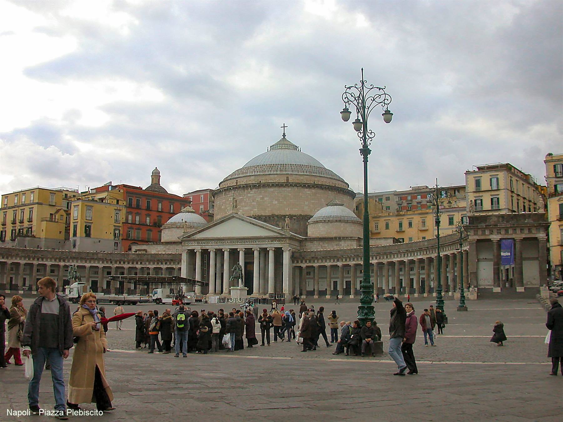 Napoli - piazza Plebiscito
