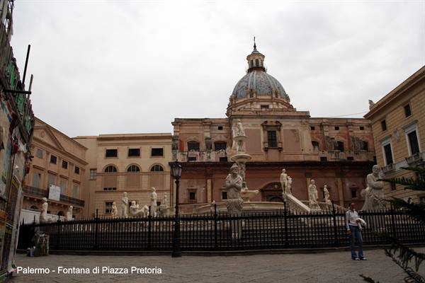 Palermo - Piazza Pretoria