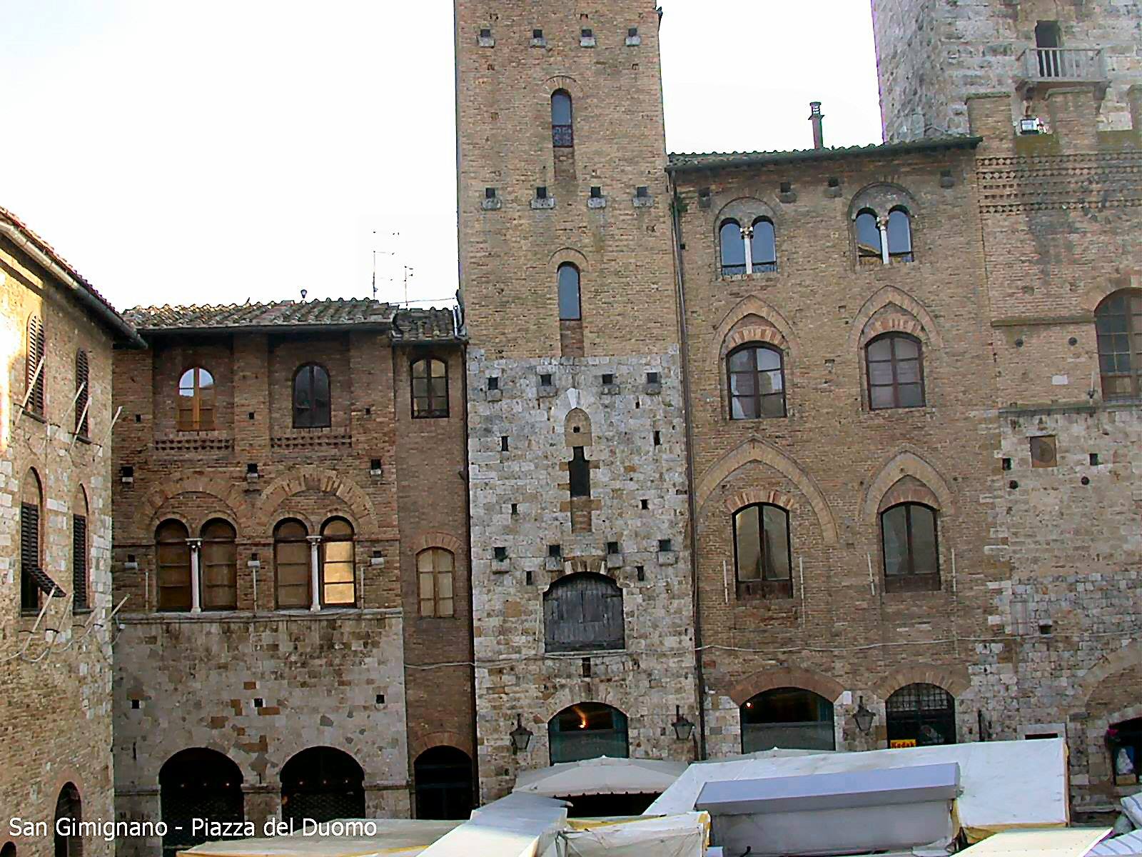 San Gimignano - Piazza del Popolo