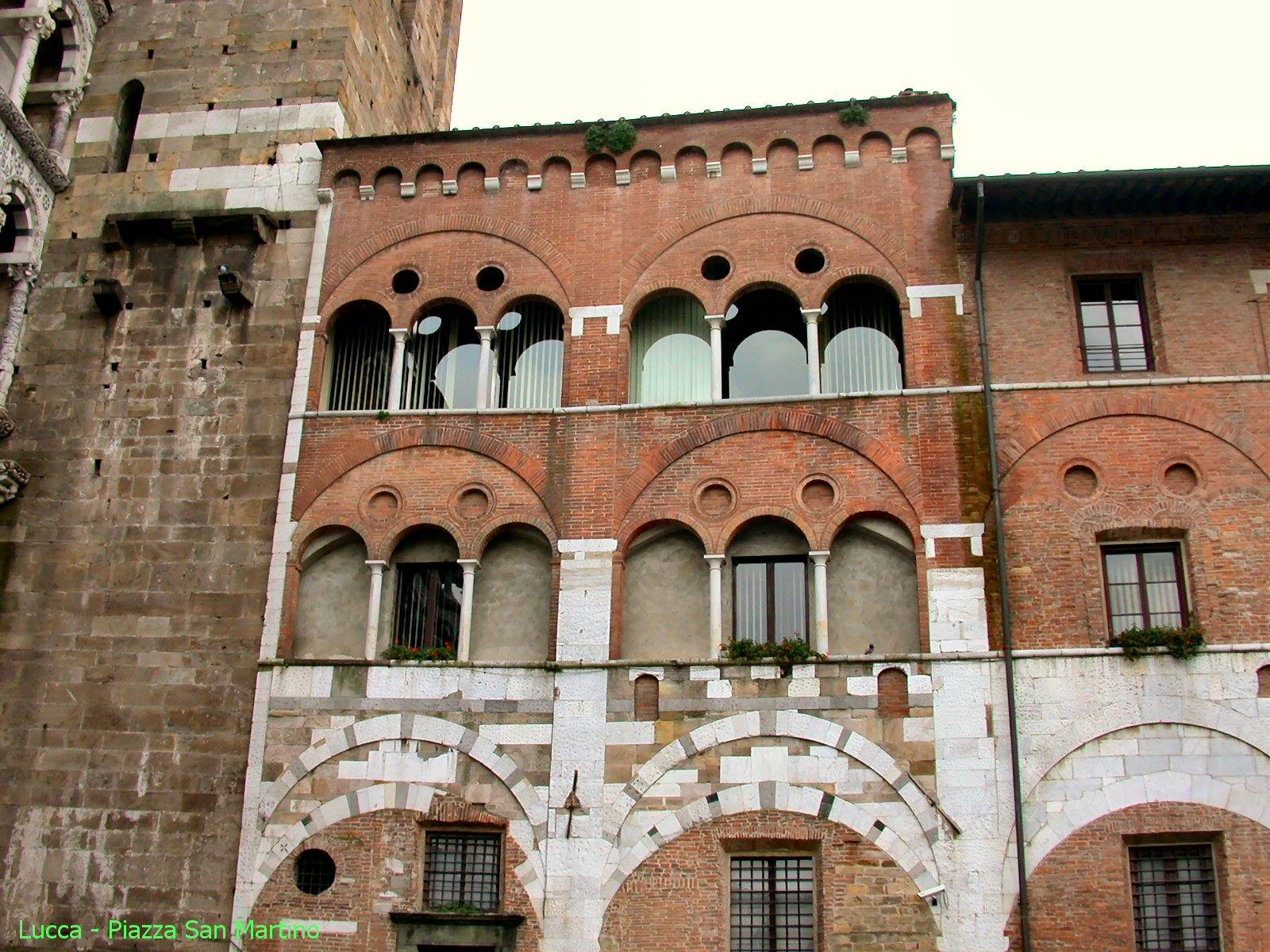 Lucca - Piazza San Martino