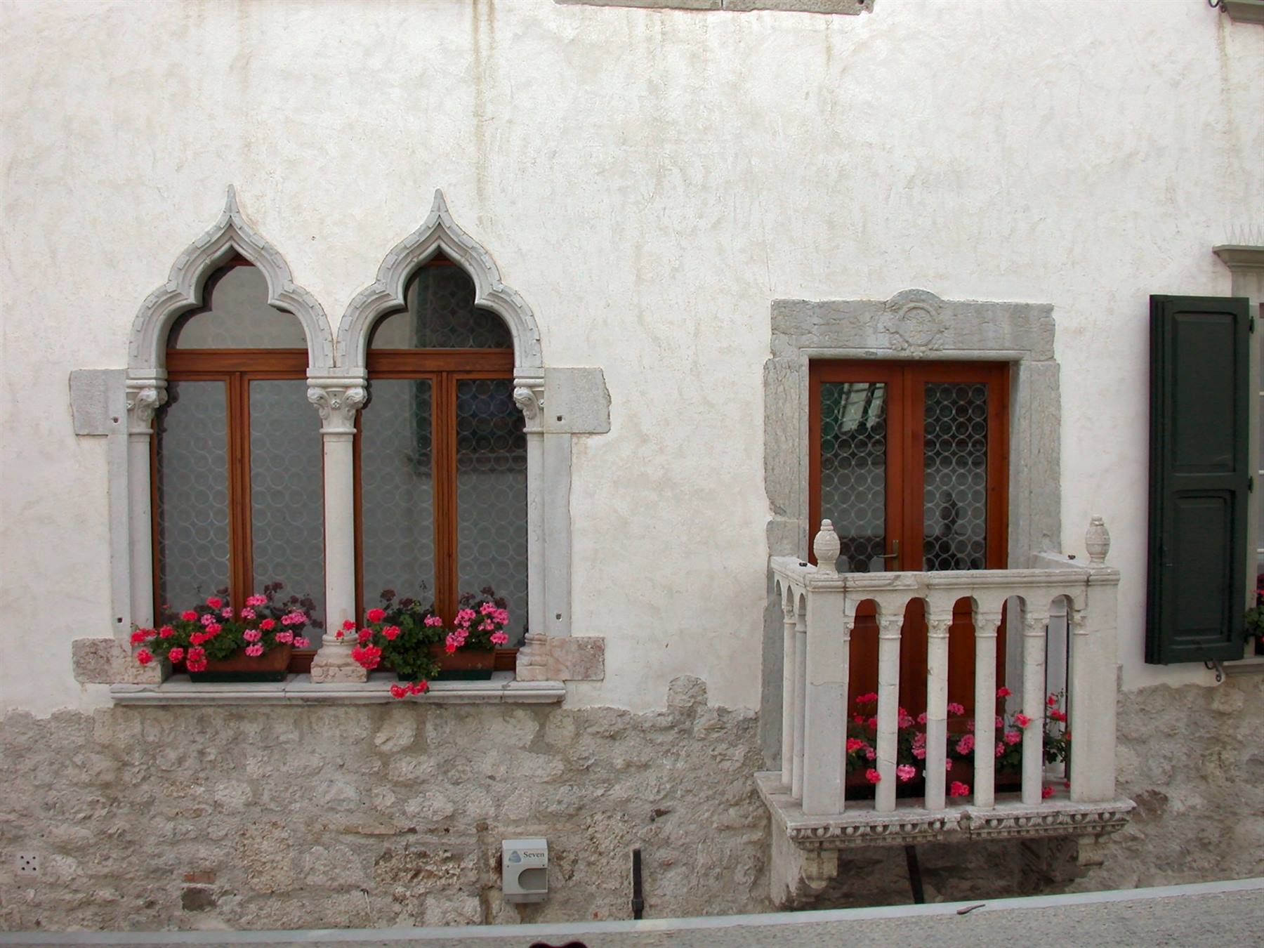 Venzone