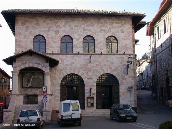 Assisi - Piazza del Comune