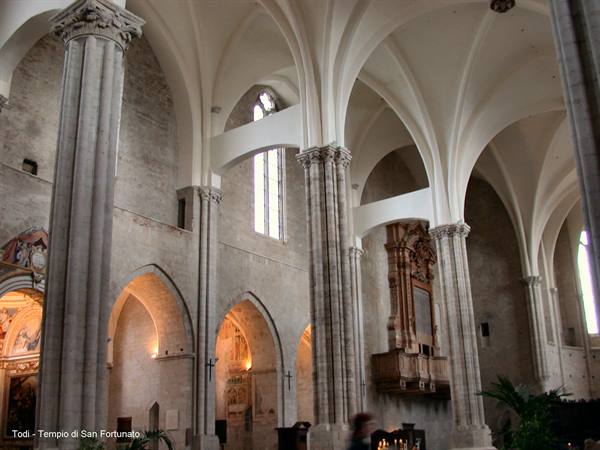 Todi - Tempio di San Fortunato