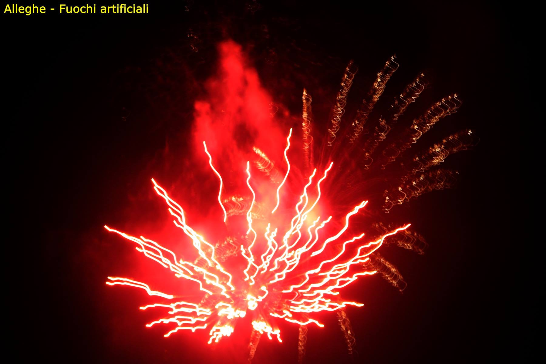 Alleghe - i fuochi artificiali