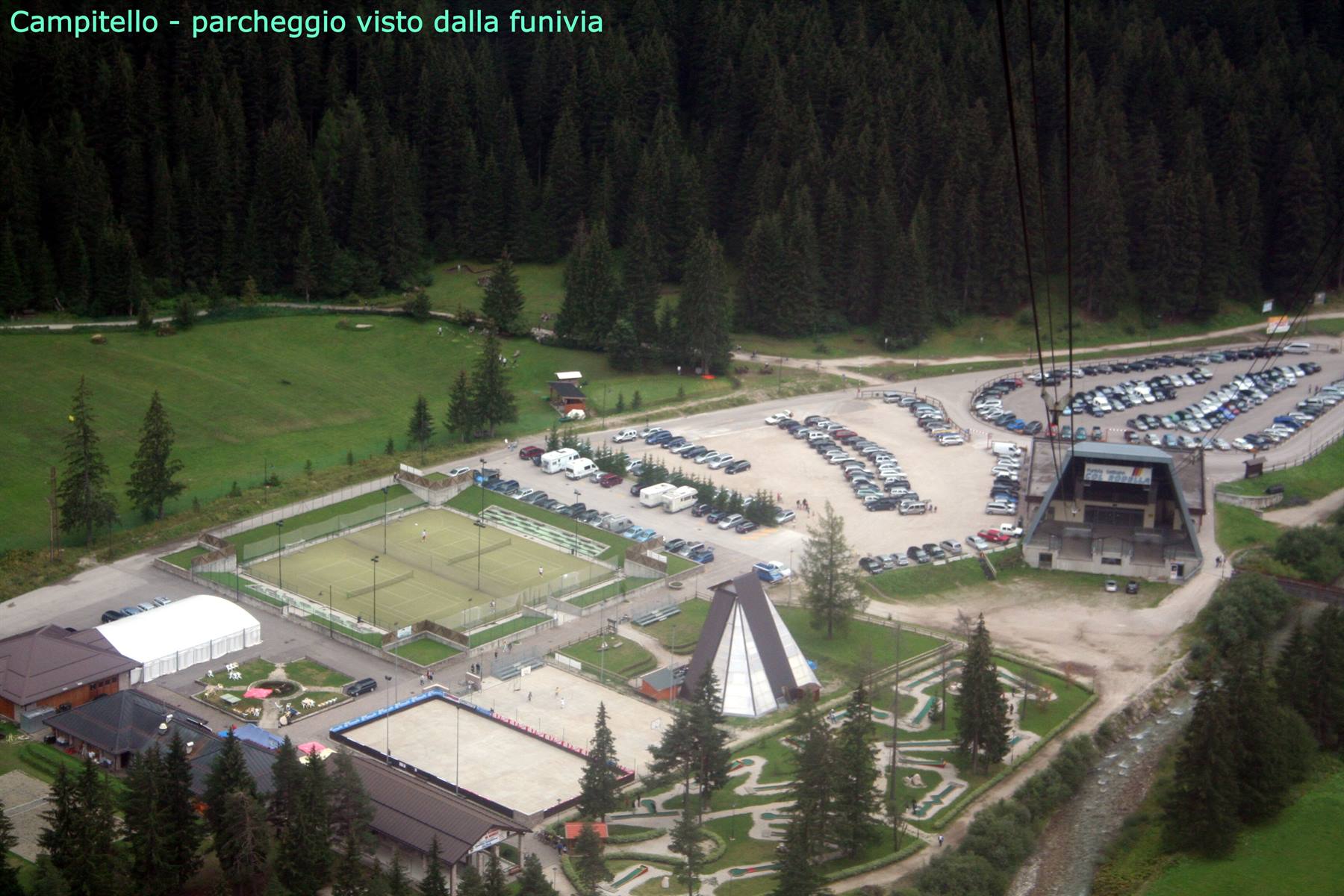 Campitello - il parcheggio