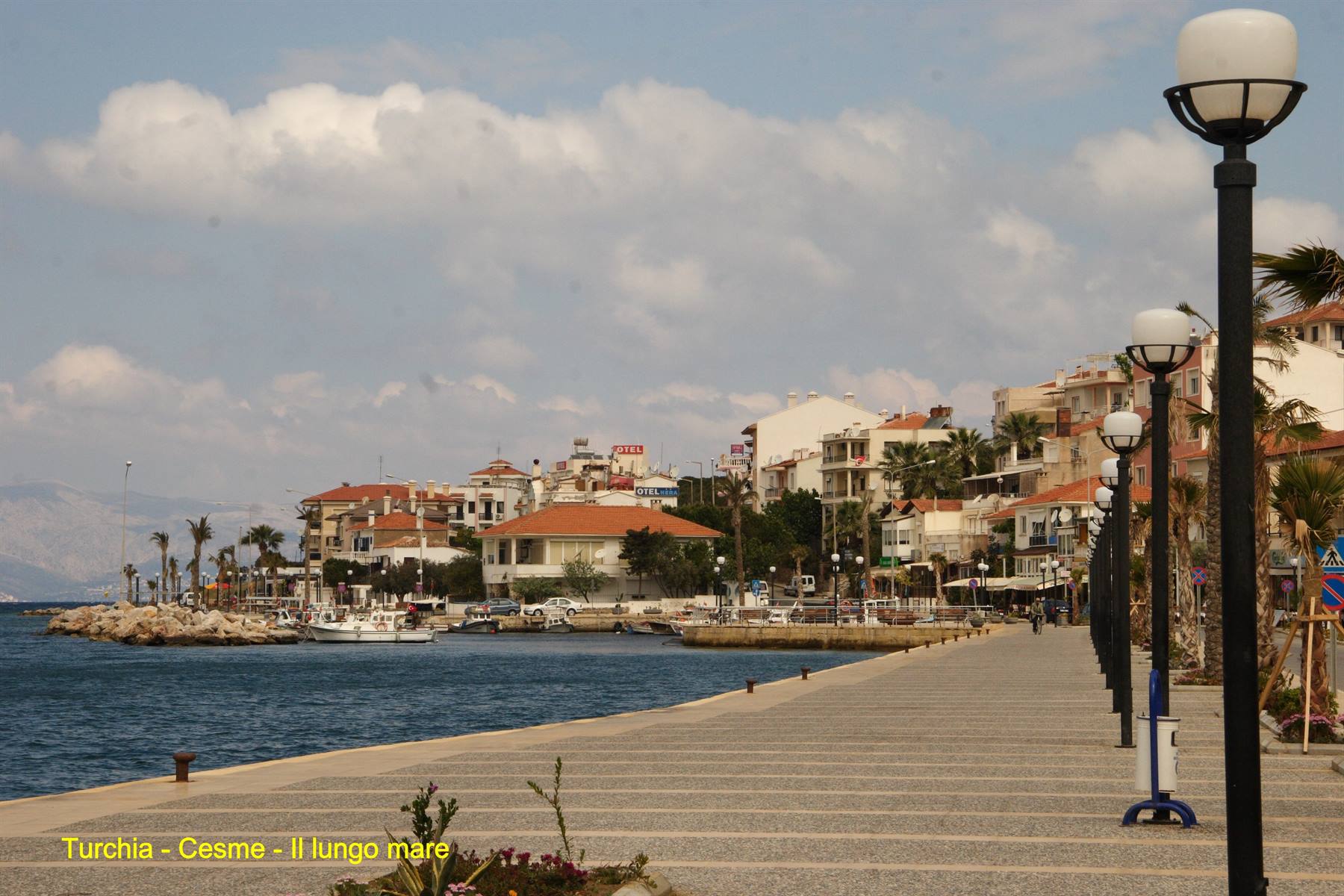 Turchia - Cesme - il lungo mare