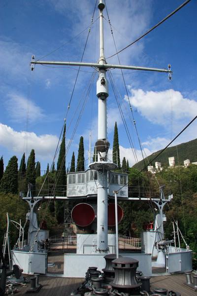 Gardone Riviera - il Vittoriale - la nave Puglia