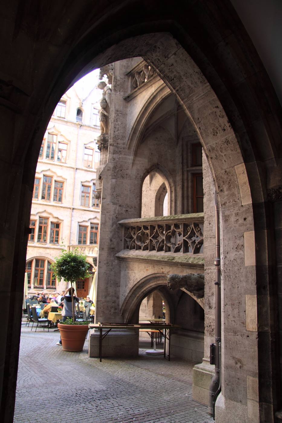 Monaco - Neues Rathaus - cortile interno