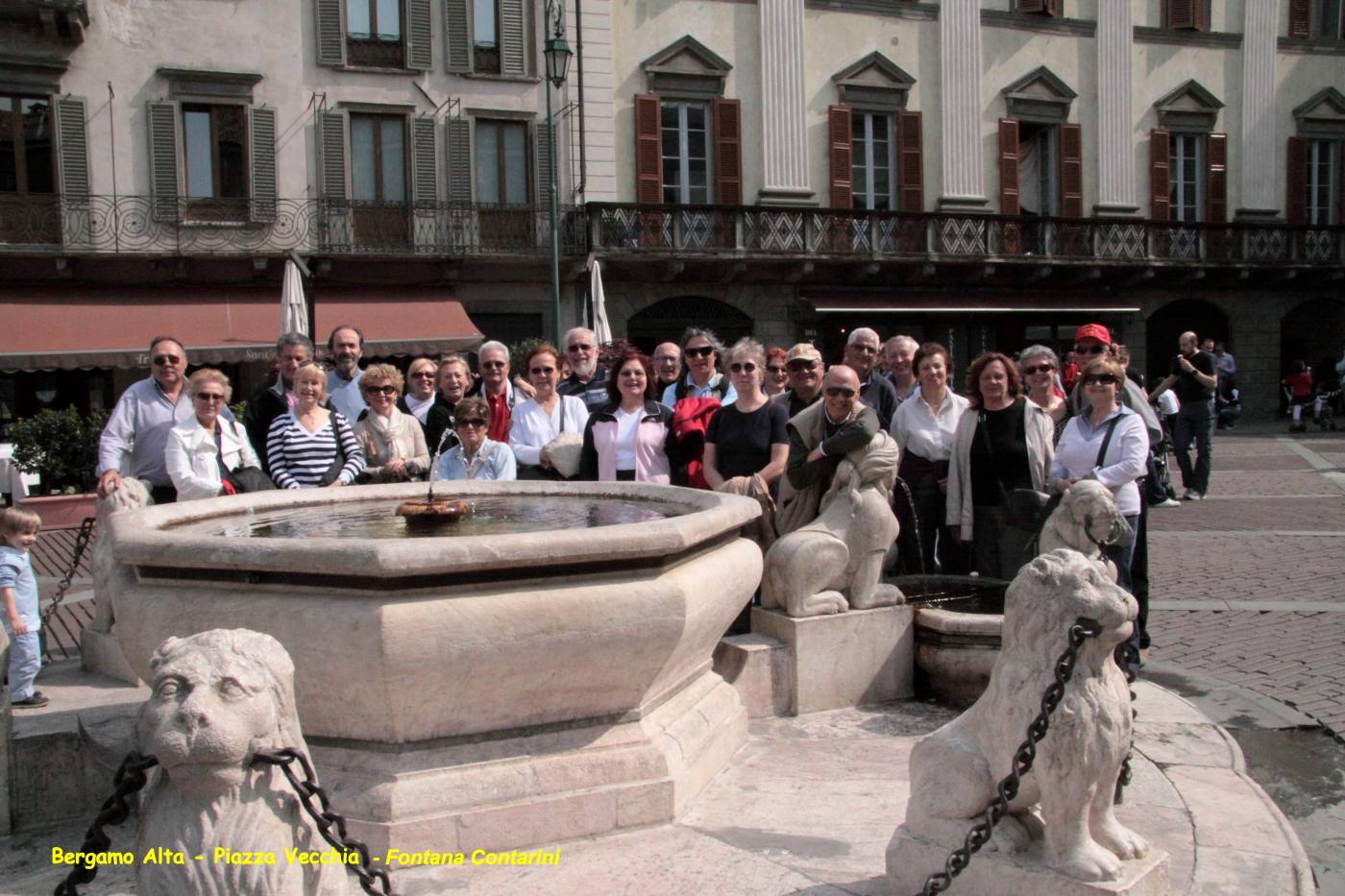 Bergamo alta - Piazza vecchia - fontana Contarini