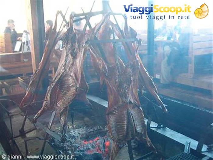 Asado di agnello patagonico.