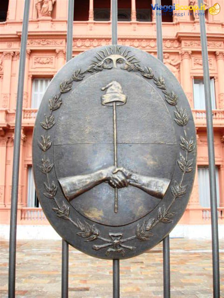 Lo scudo della Nazione.