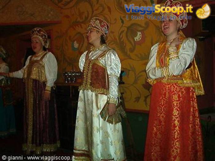 Spettacolo al ristorante Godonov