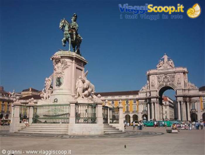 Piazza del Commercio