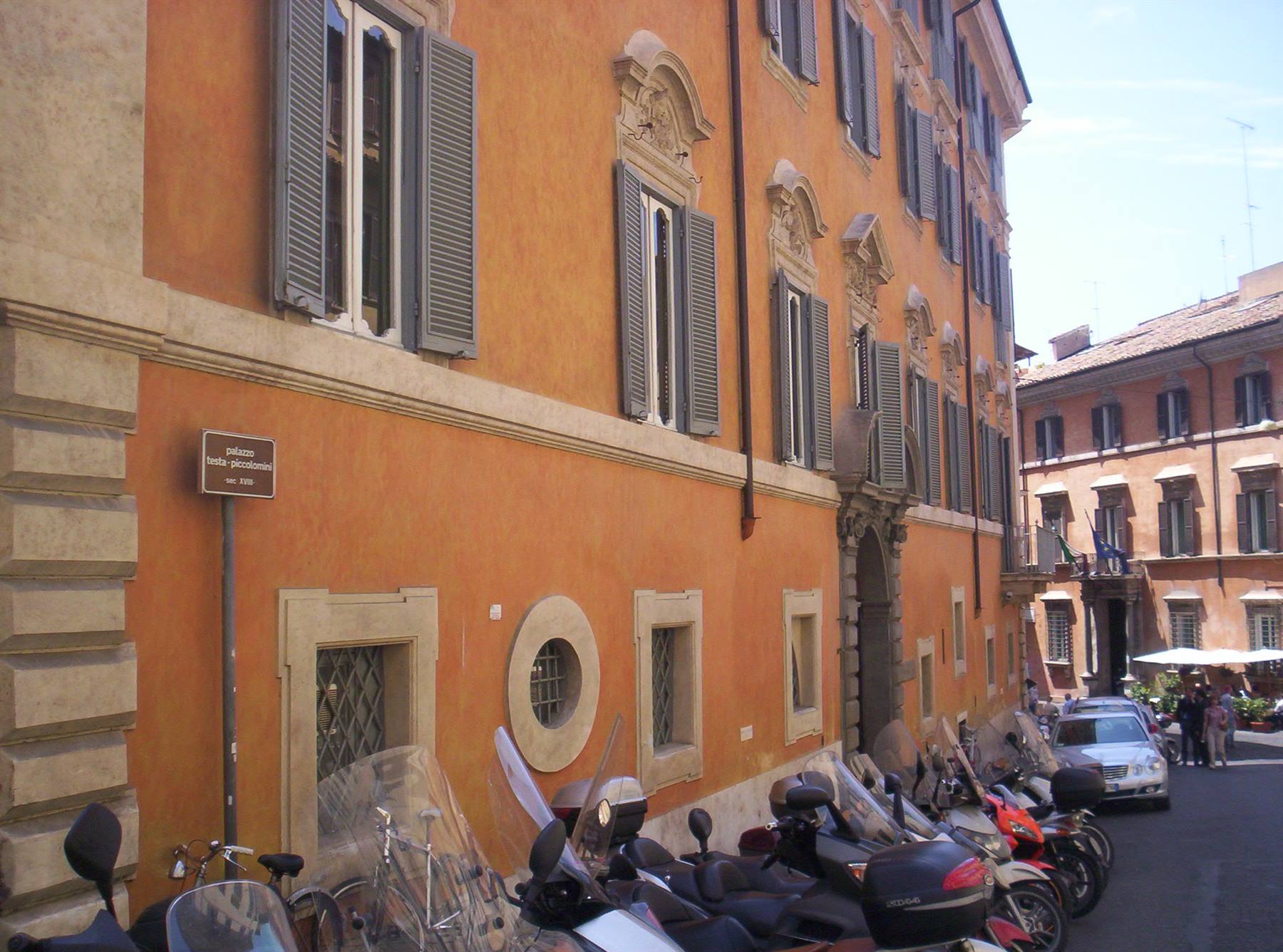 Palazzo Testa-Piccolomini