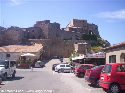 Giglio Castello