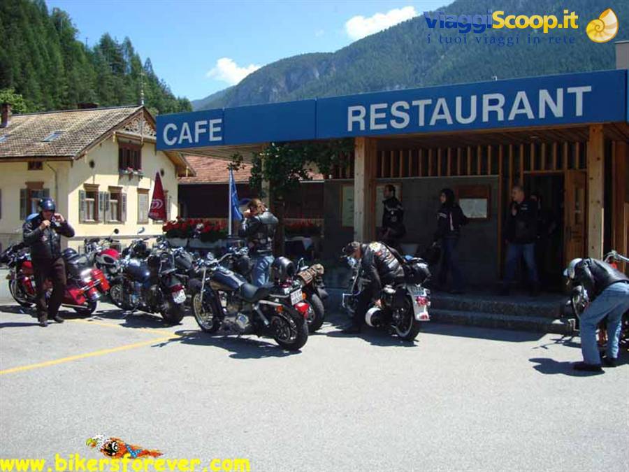 Pausa pranzo a Tiefencastel