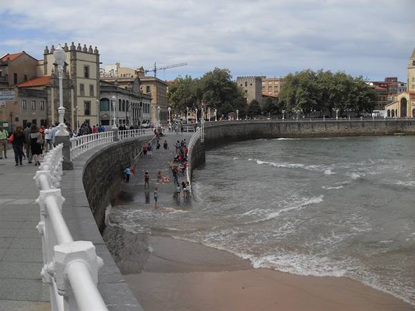 Gijon lungomare