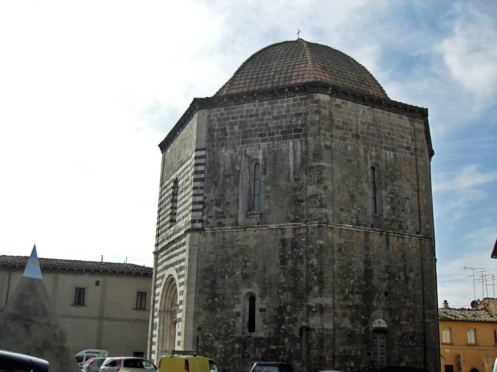il Battistero di Volterra