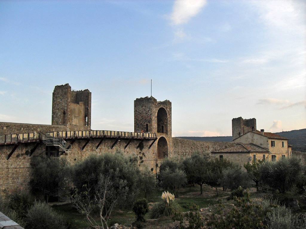 le mura viste dal camminamento