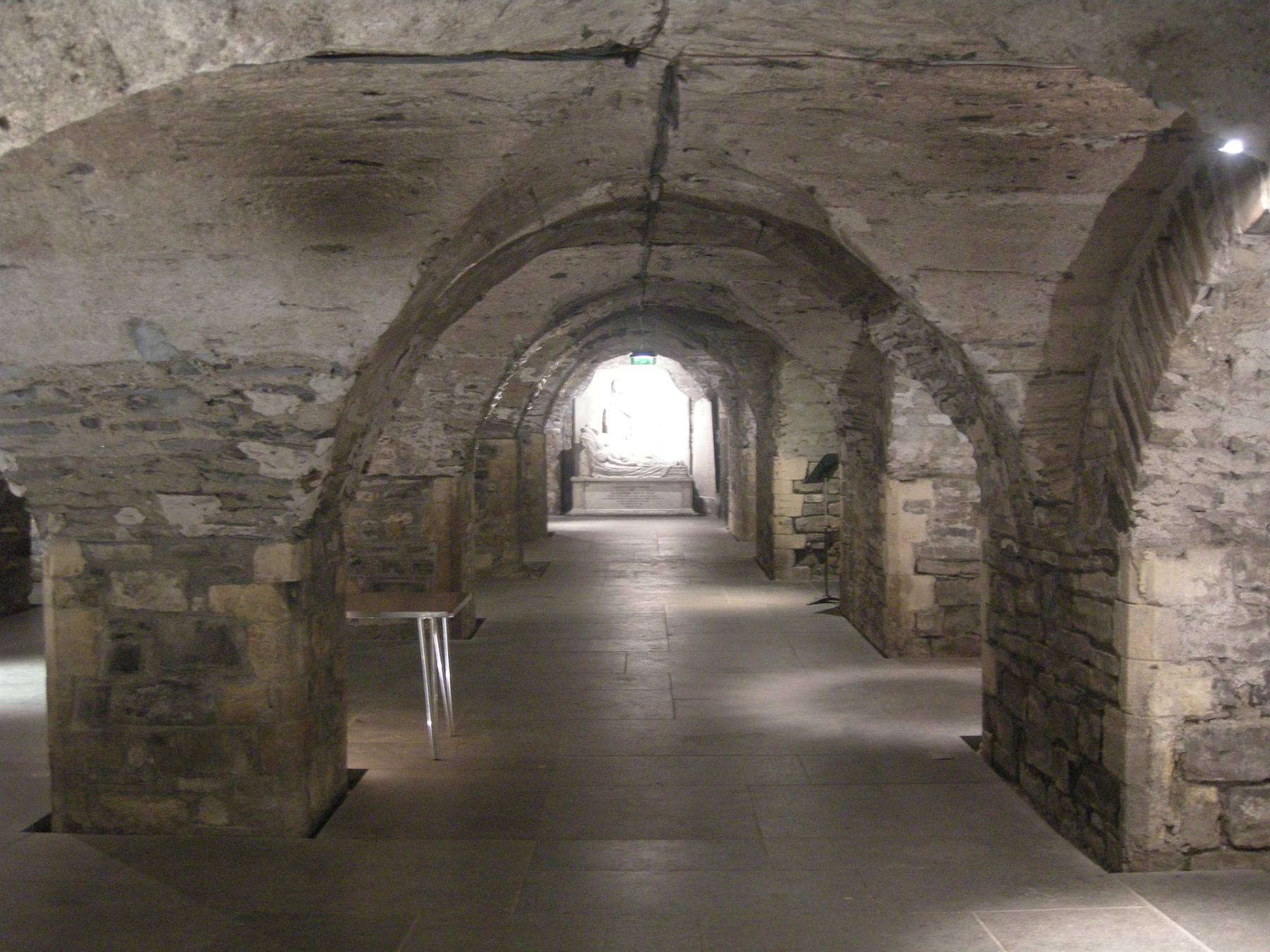 Christ Church Cathedral all'interno della cripta