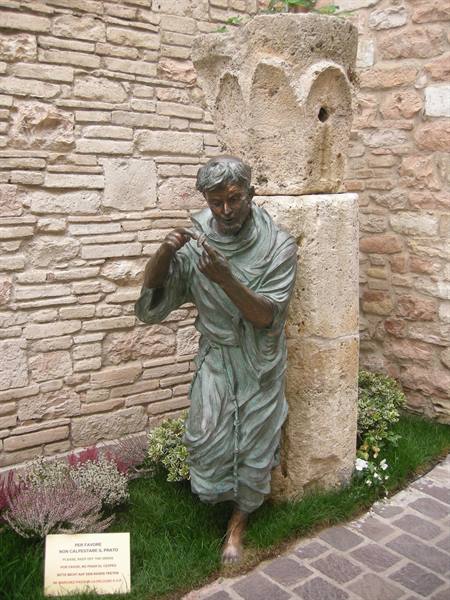 Santa Maria degli Angeli - statua di San Francesco