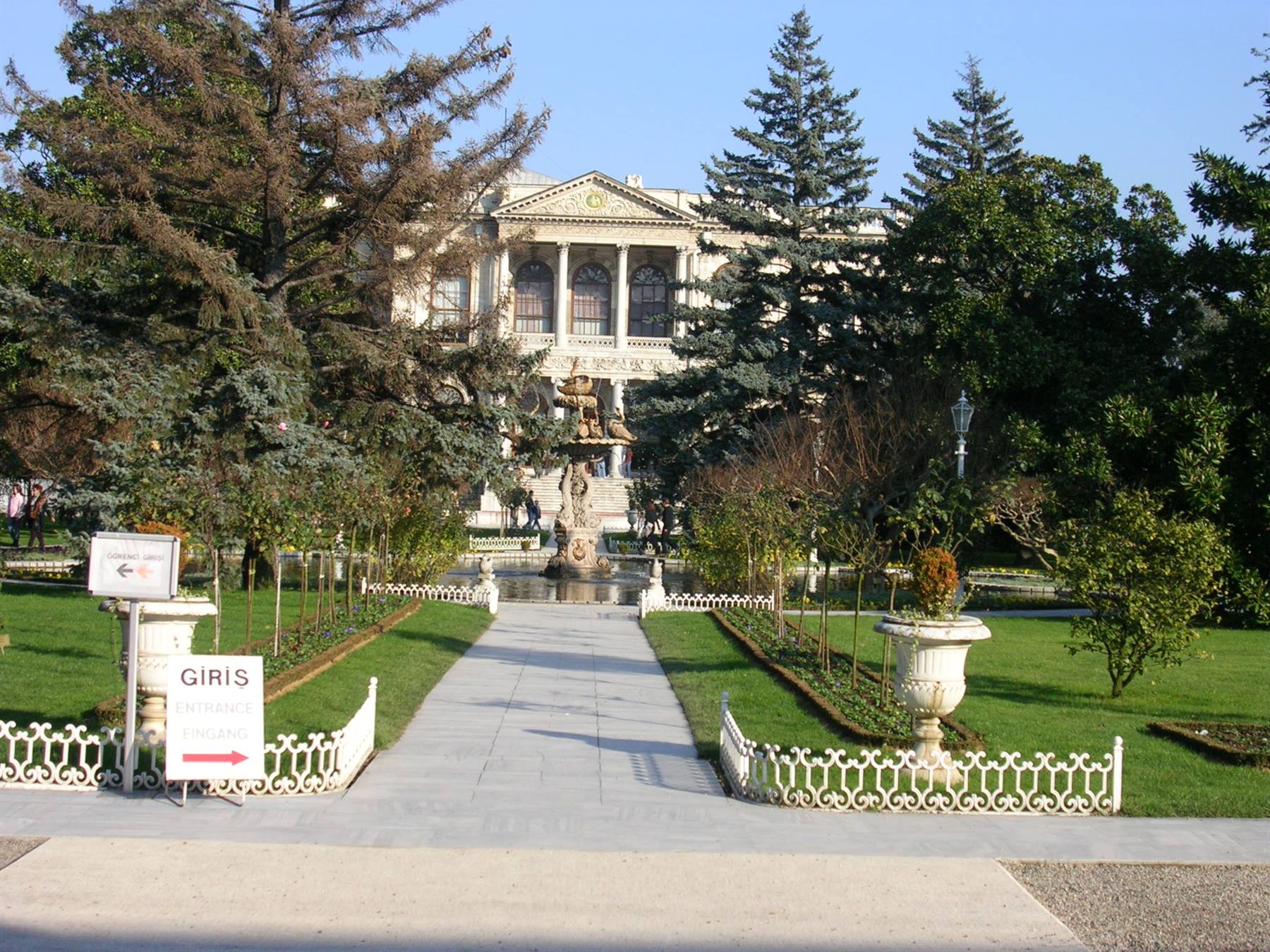 Domalbache Palace