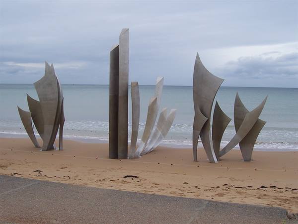Omaha beach, monumento ai caduti