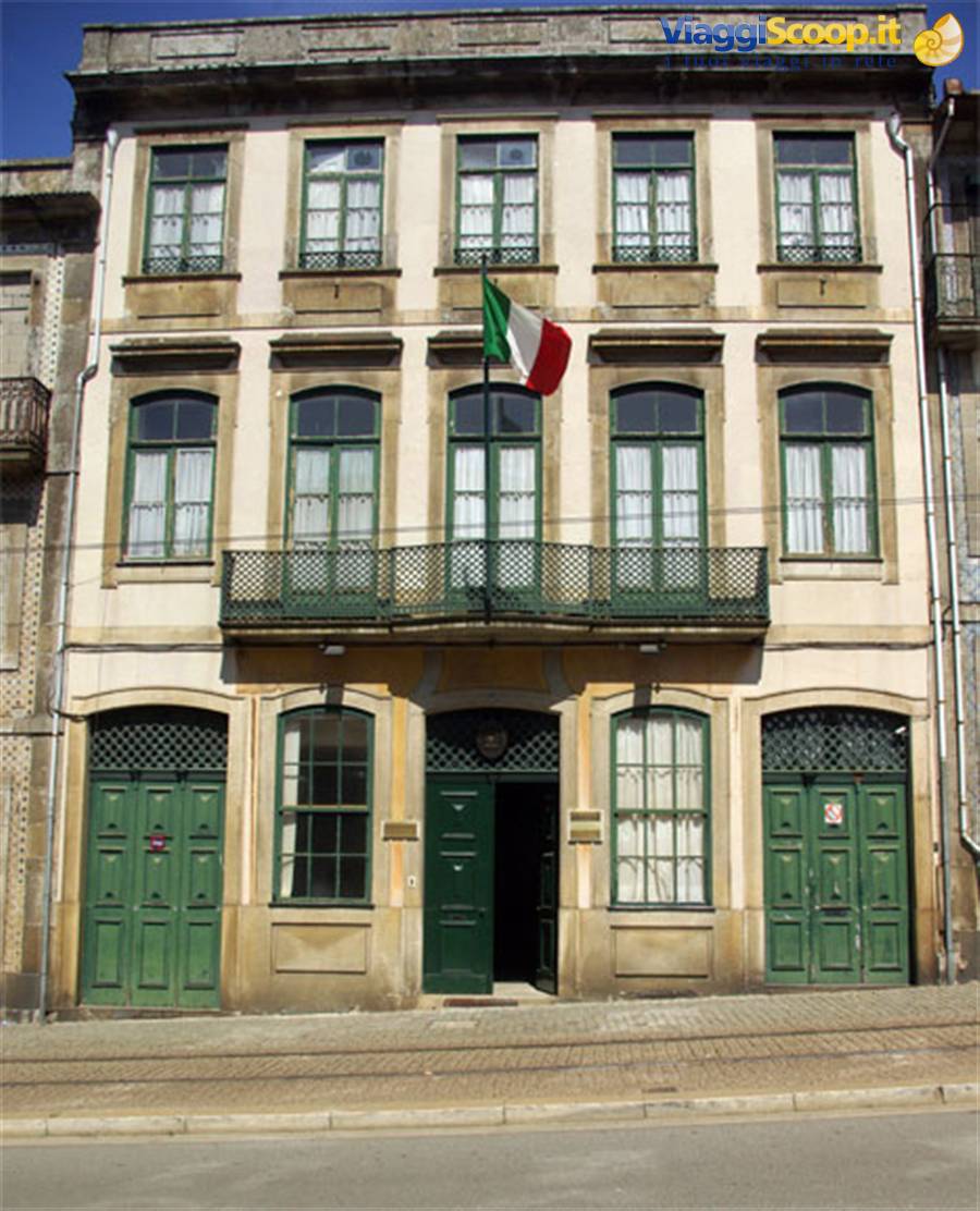 Porto Rua Restaracao Consolato Italiano