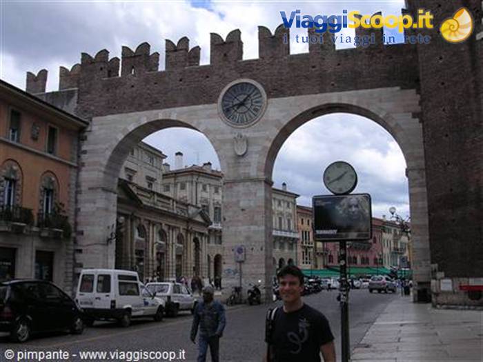 VERONA PASSEGGIATA AL CENTRO