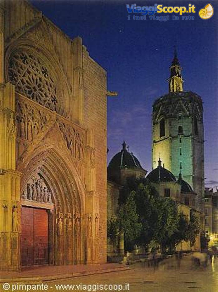 PLAZA DE LA REYNA