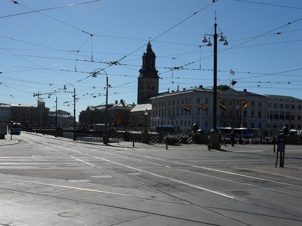 LA CITTA' E I COLLEGAMENTI TRAM