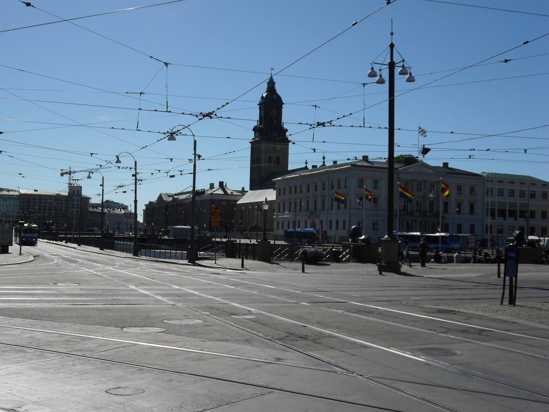 LA CITTA' E I COLLEGAMENTI TRAM