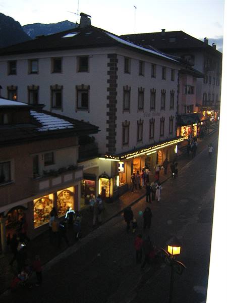 LA ZONA PEDONALE VISTA DALLA NOSTRA CAMERA