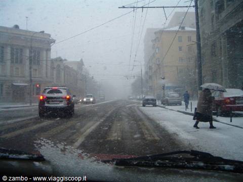 Inizia a nevicare