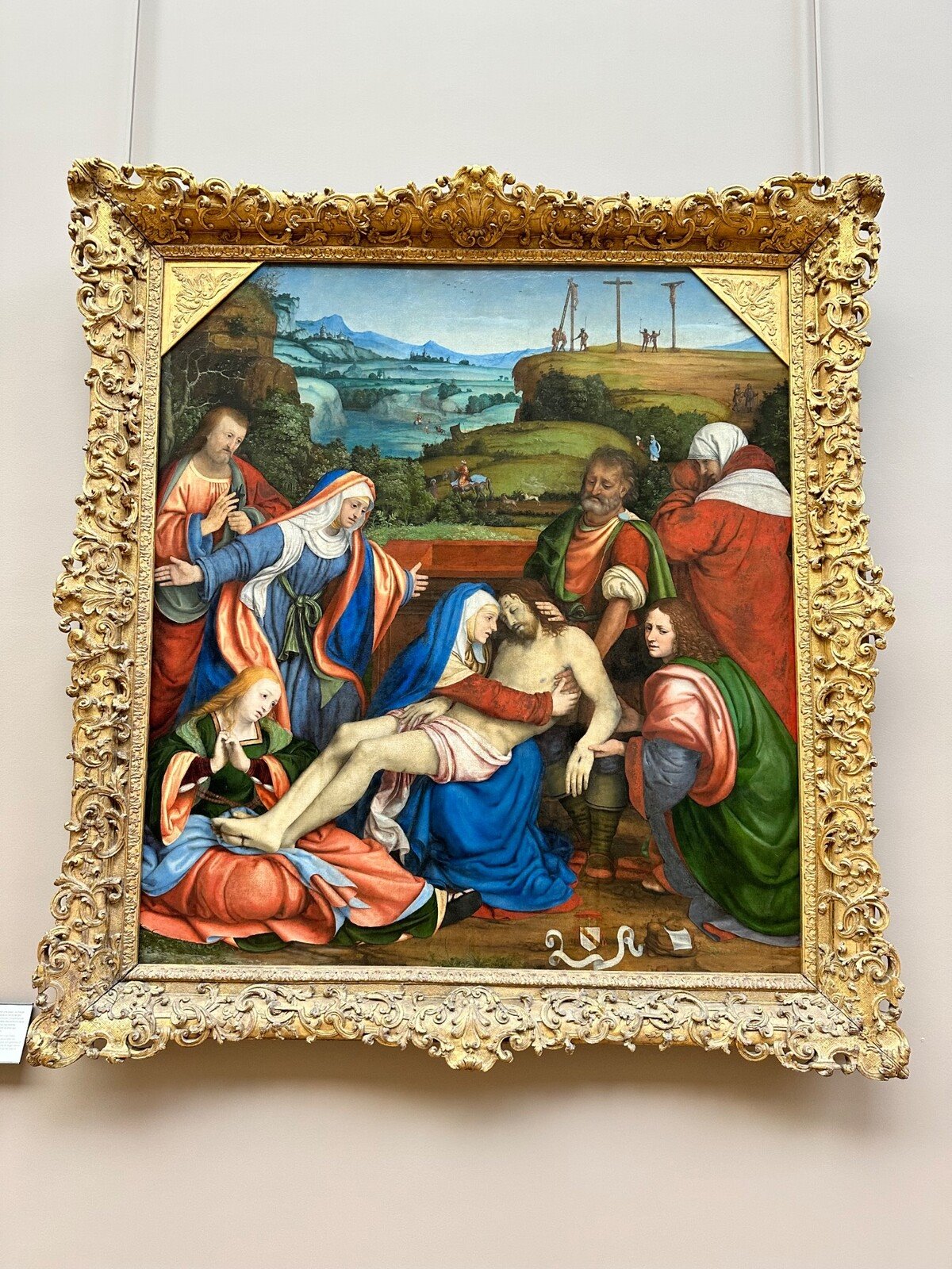 Fermati davanti a questa Deposizione: il silenzio del museoDice tutto.