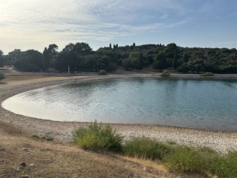 Una baia tranquilla nel parco del Brijuni, che meraviglia silenziosa.