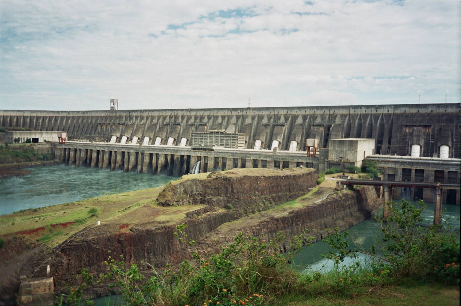diga Itaipù - rio Paranà, Brasile