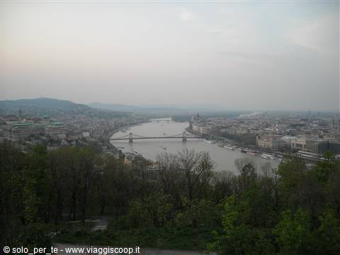 veduta di budapest dalla cittadella