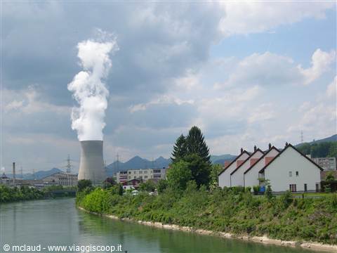 UNA DELLE CENTRALI NUCLEARI DELLA SVIZZERA