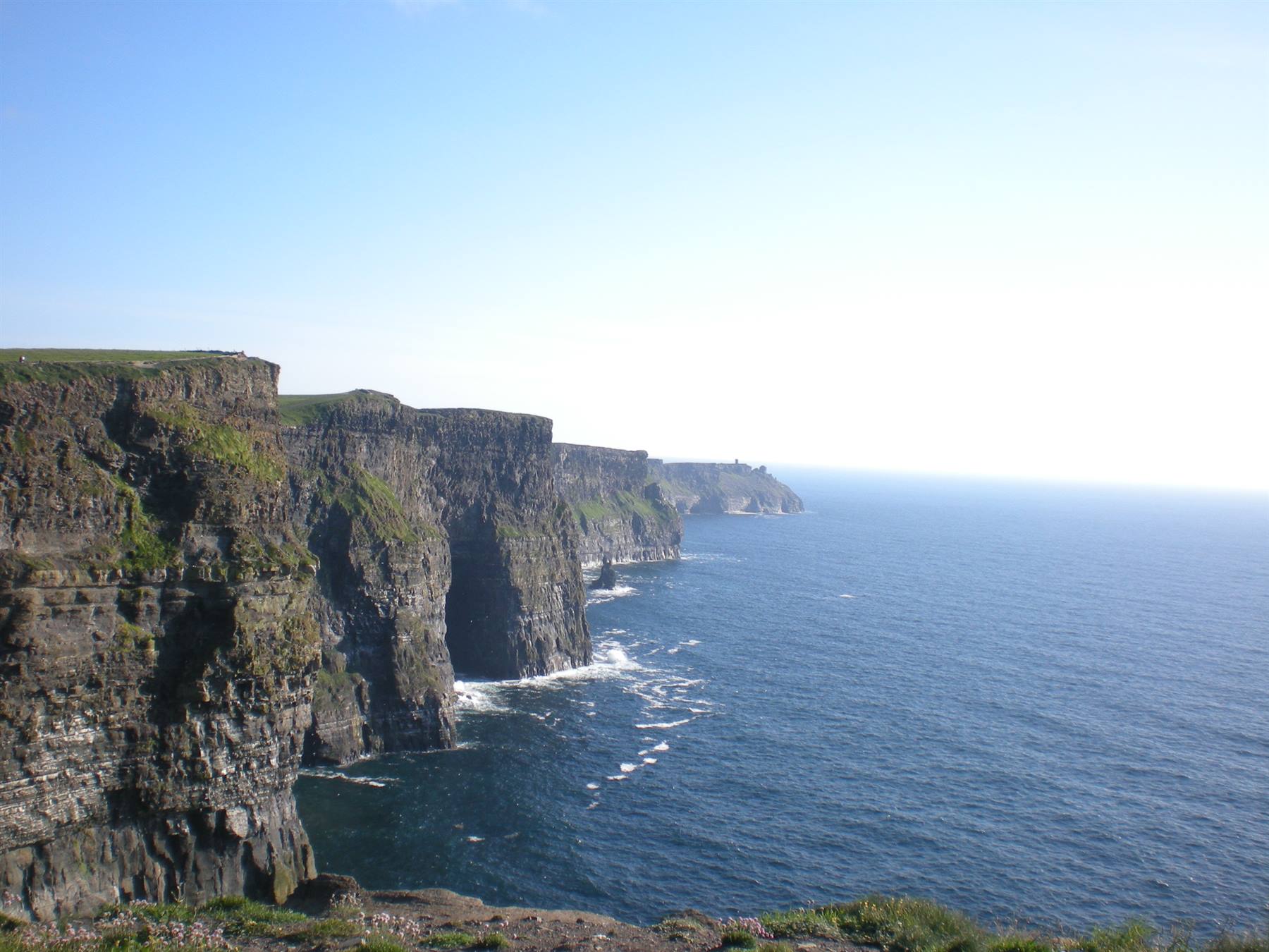 W LE CLIFF OF MOTHER