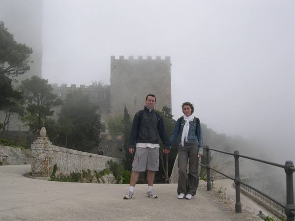 ERICE AVVOLTA DALLA NEBBIA