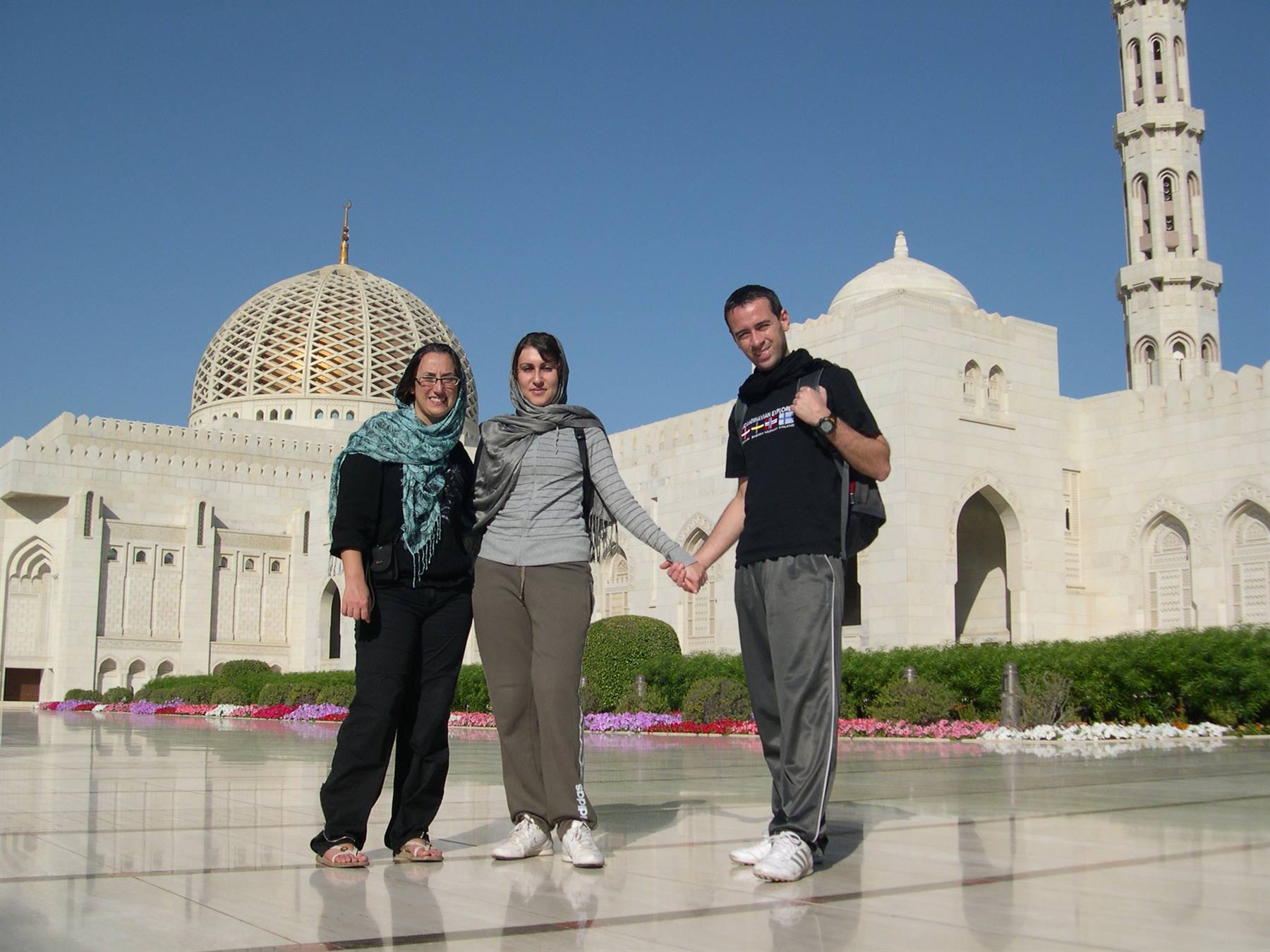 CONSUELO, VALE ED IO ALLA MOSCHRA SULTAN QABOOS