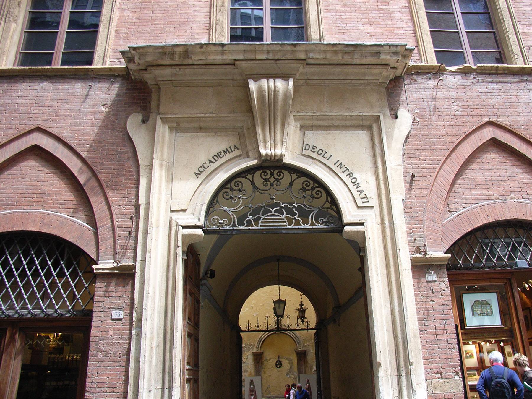 UNIVERSITA'..?