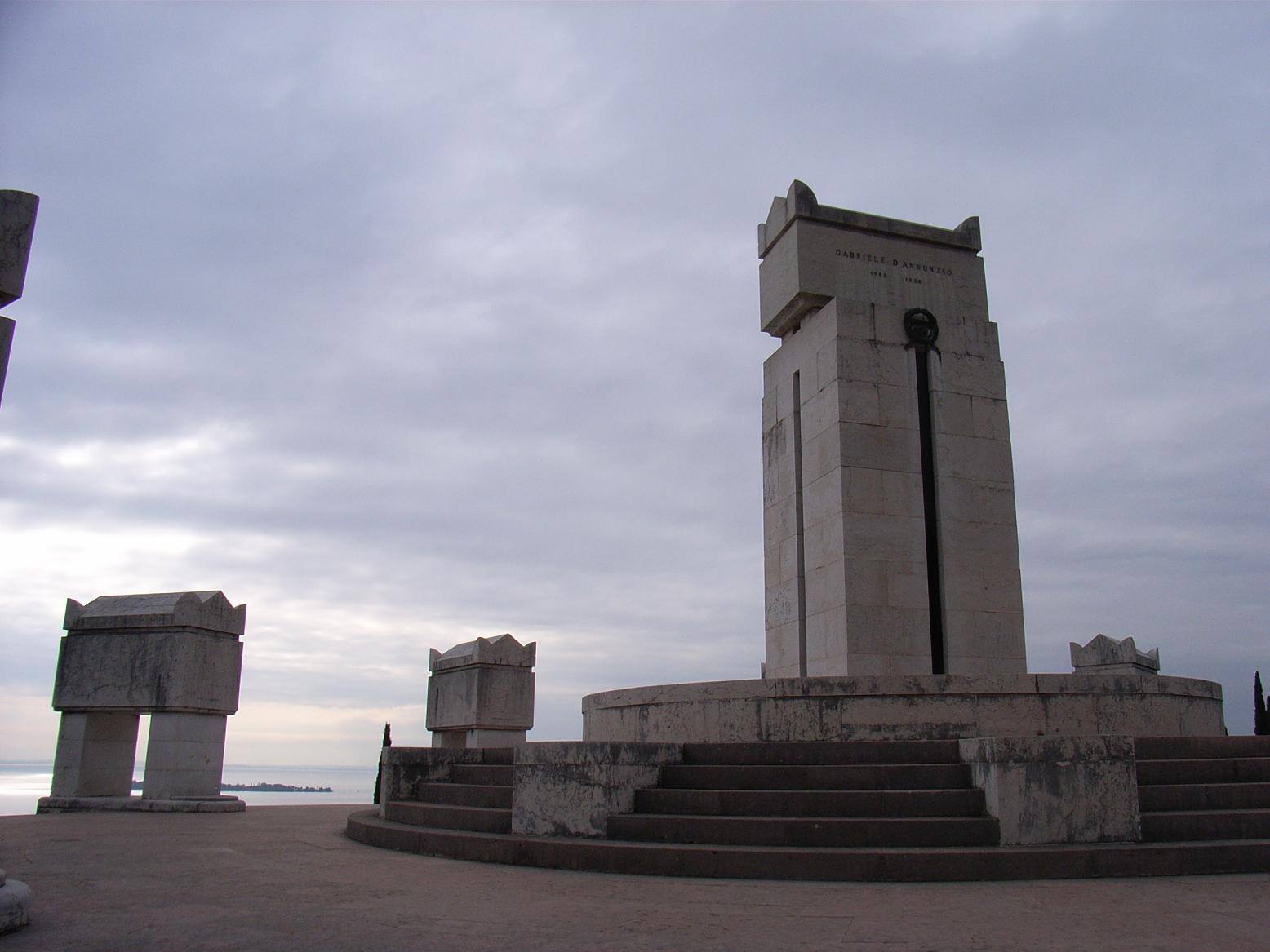 IL VITTORIALE - MAUSOLEO