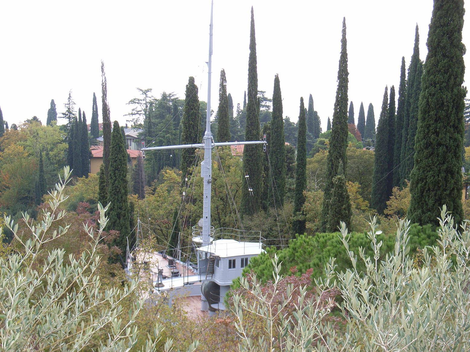IL VITTORIALE - NAVE PUGLIA
