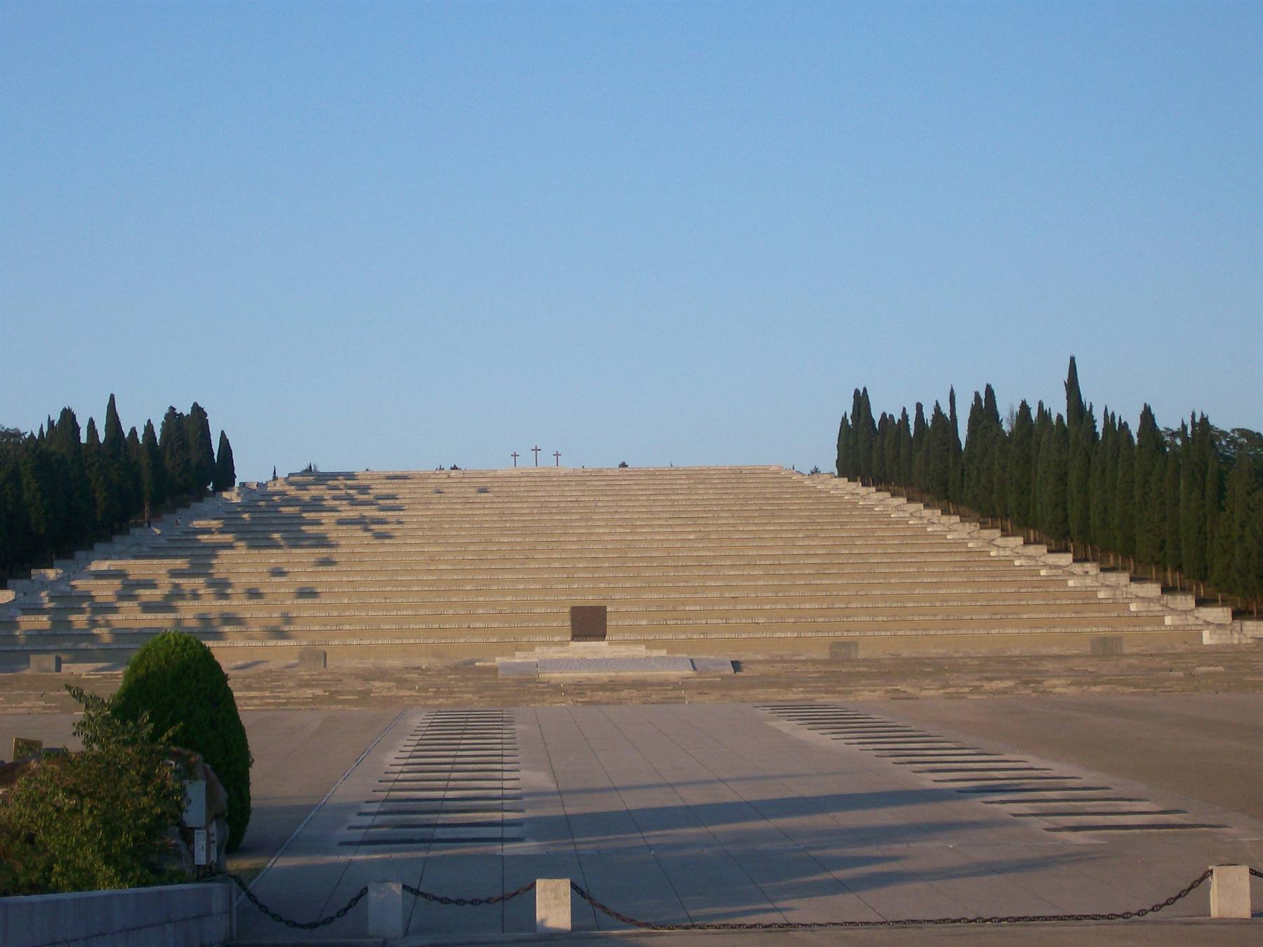 Redipuglia_scalinate Sacrario