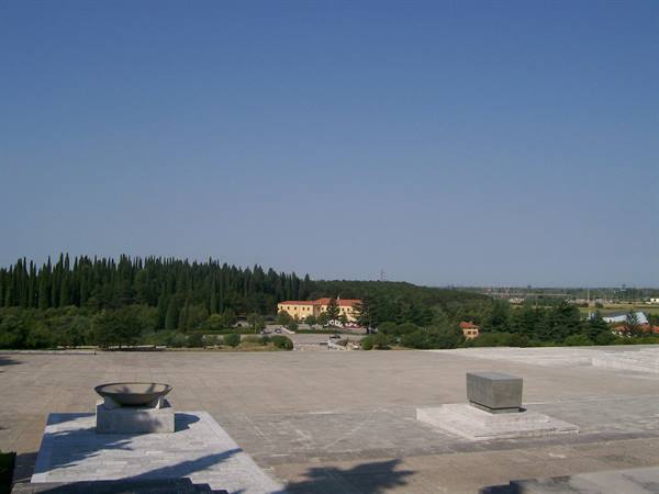 Redipuglia_panorama cima del Sacrario